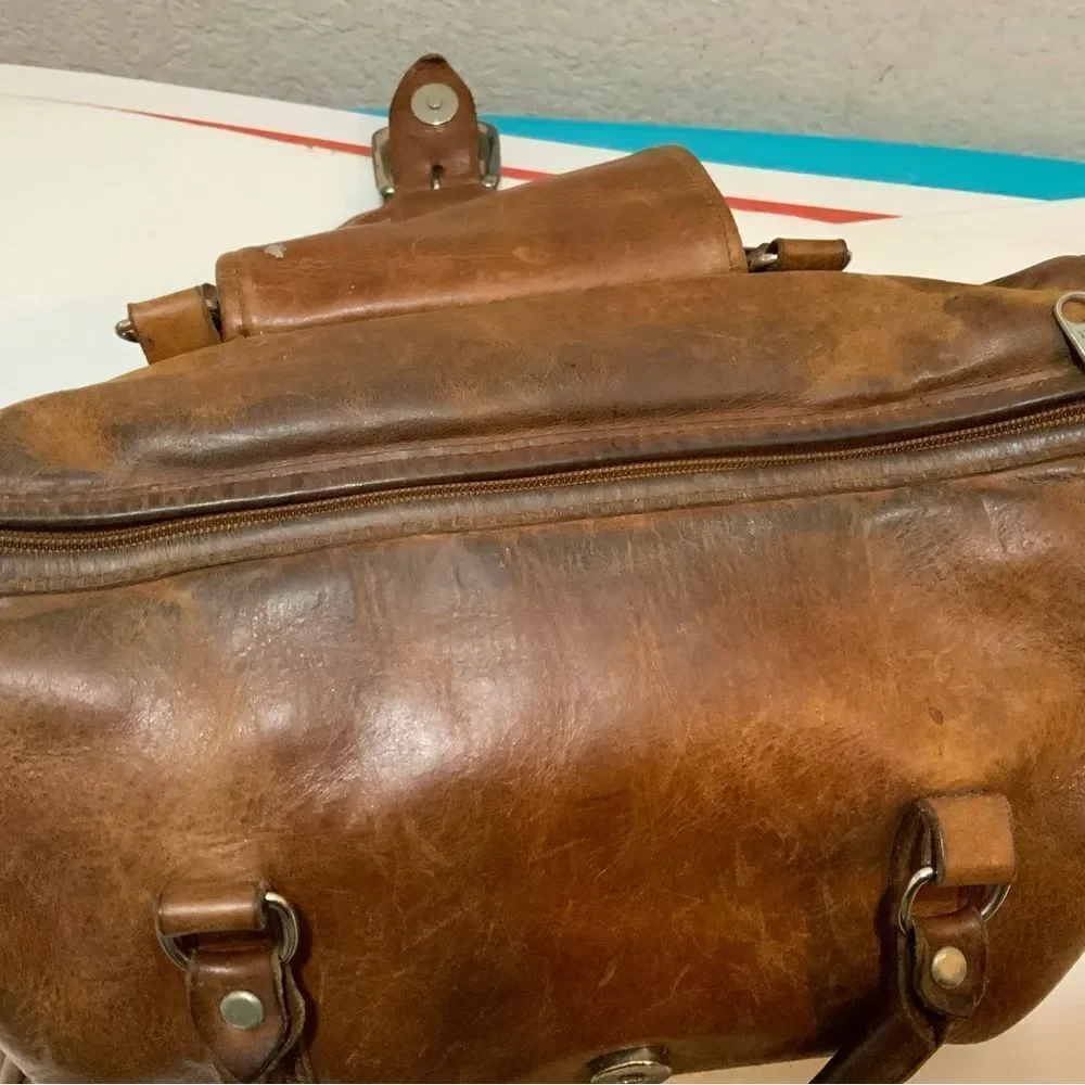 Vintage Navasota leather  satchel Bag brown strap front buckle